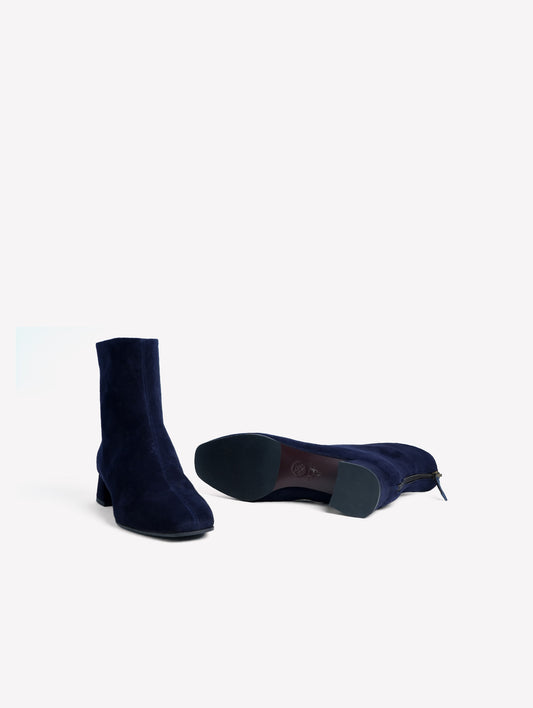 STIVALETTO IN CAMOSCIO NAVY CON TACCO MEDIO QUADRATO ADDISON - Blu navy | Roberto Festa