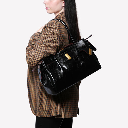 BORSA A SPALLA IN PELLE DI AGNELLO LUCIDO NERO CON ACCESSORIO ORO EMERALDA - Nero | Roberto Festa