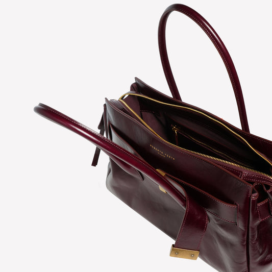 BORSA A SPALLA IN PELLE DI AGNELLO LUCIDO BORDEAUX CON ACCESSORIO ORO EMERALDA - Bordeaux | Roberto Festa