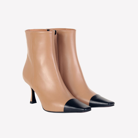STIVALETTO IN VITELLO SABBIA CON PUNTALE NERO FANNY - Beige | Roberto Festa