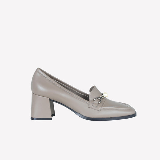 MOCASSINO IN NAPPA ACACIA CON ACCESSORIO PERLA GERT - Back to Office | Roberto Festa