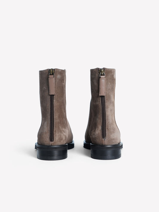 STIVALETTO IN CAMOSCIO TAUPE CON TACCO BASSO ISA - Taupe | Roberto Festa