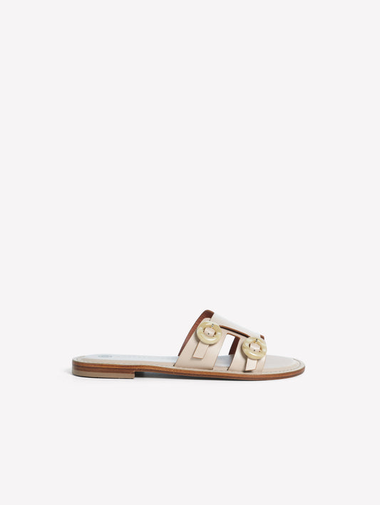 SANDALO FLAT IN PELLE COLOR BURRO CON DOPPIA FIBBIA TONDA NAISA - Scarpe da Sposa | Roberto Festa