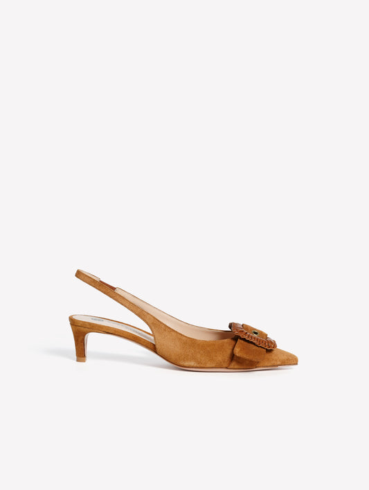 SLINGBACK IN PELLE SCAMOSCIATA COLOR CUOIO CON FIBBIA IN PELLE VEGA - Scarpe Donna: Calzature eleganti